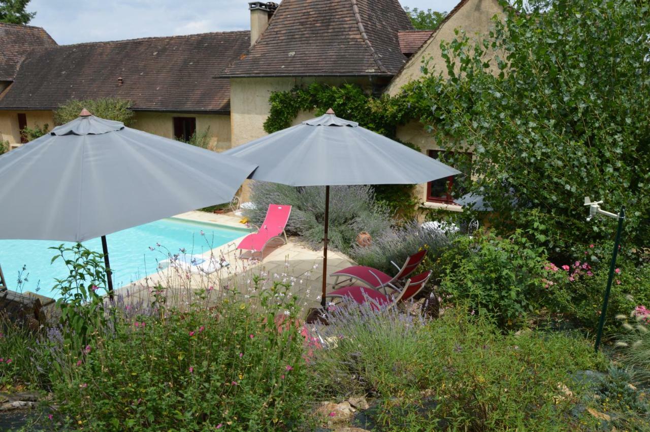 Les Deux Tours Bed & Breakfast Siorac-en-Périgord Exterior foto